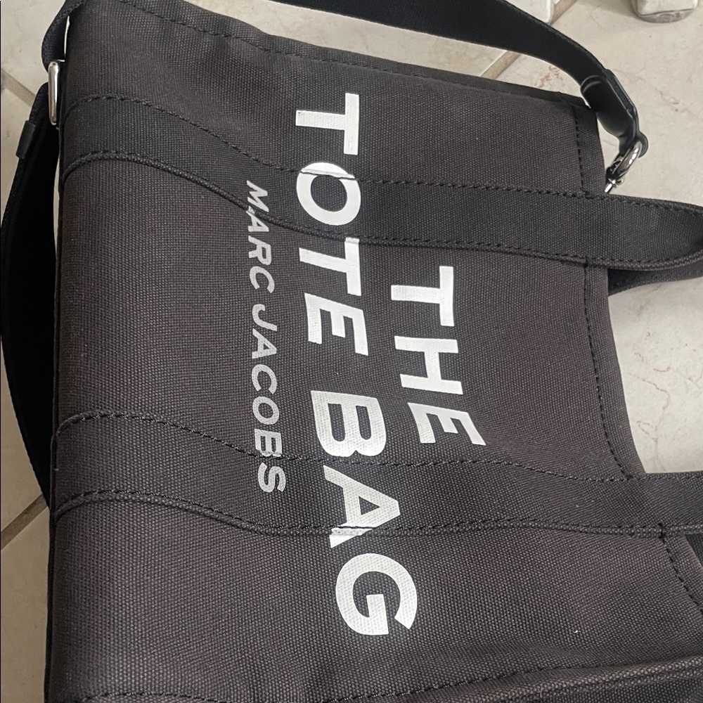 Marc Jacobs Black Canvas 'The Tote Bag' with White Logo - Picture 8 of 12